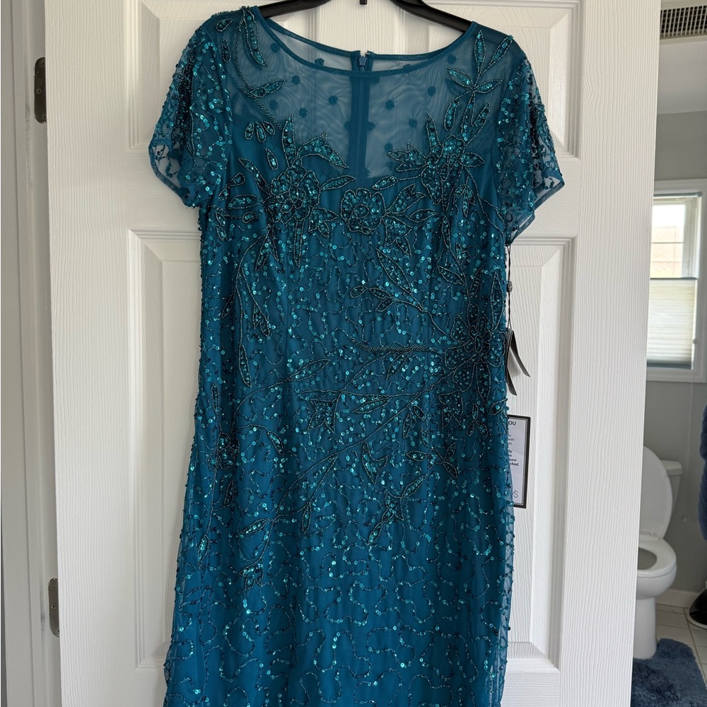 Adrianna Papell Green Sequin Flutter Sleeve Midi Dress